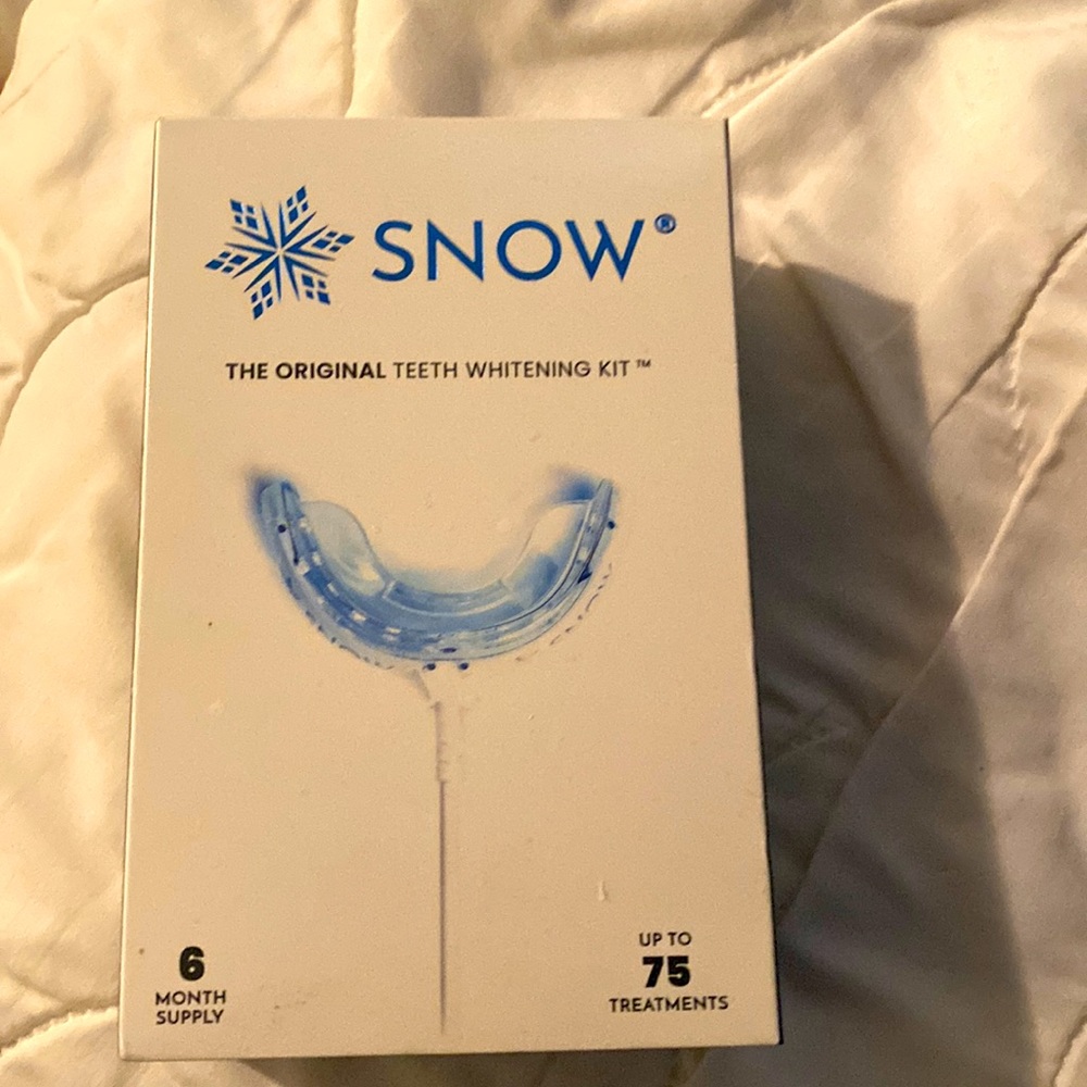 Brand New SNOW ❄️ Whitening Kit